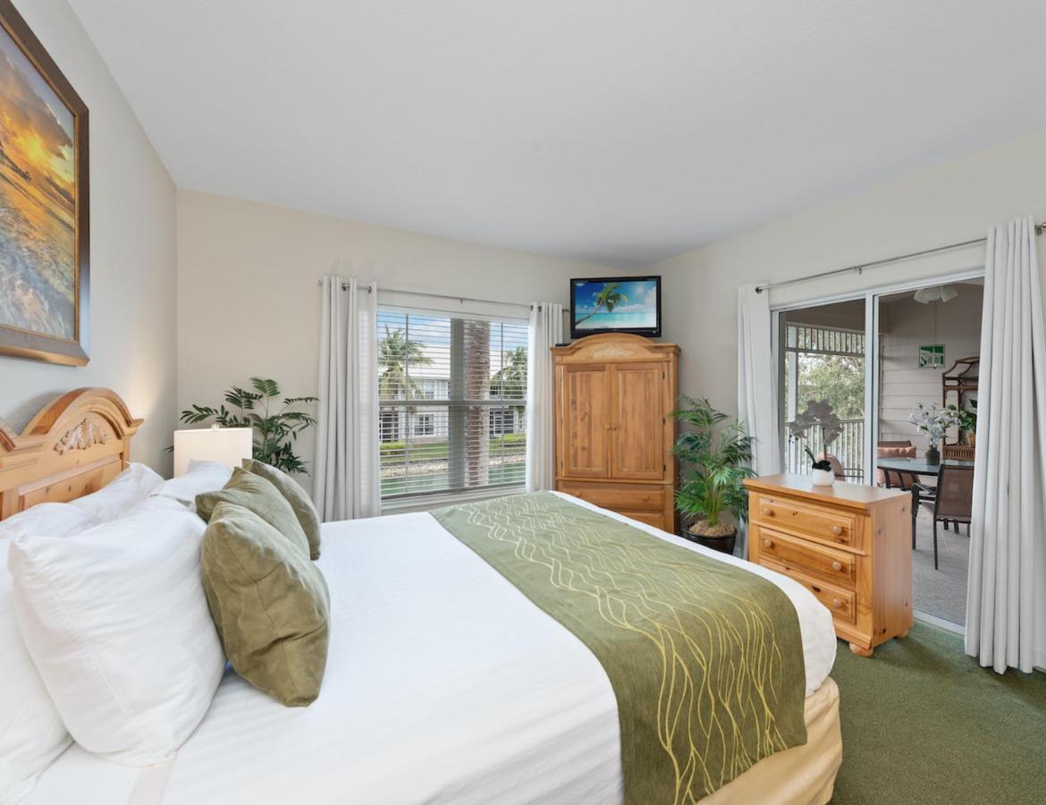 Lely Greenlinks Top Floor - On Golf Course, Minutes From Beaches, Downtown! North North Naples Extérieur photo